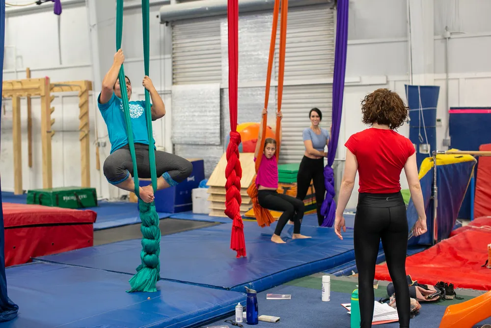 How To Choose The Right Aerial Gymnastics Classes
